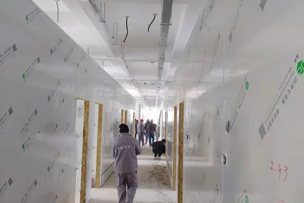 疫情就是命令，幕墻廠家宏鑫源緊急馳援多地方艙醫(yī)院建設(shè)(圖13)
